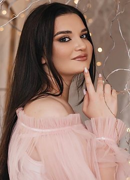 Anna Kiev 1405703