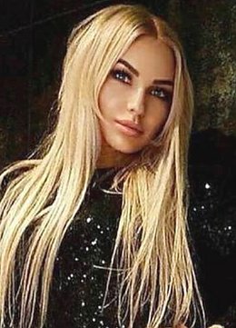 Antonina Phoenix 1584159