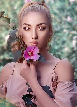 Viktoriia Kyiv 1585582