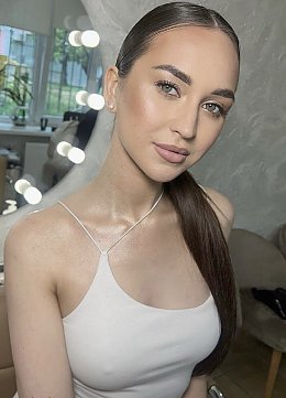 Kristina Kyiv 1707141