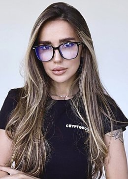 Christina Kharkiv 1725343