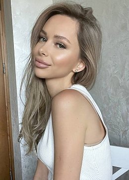Hrystyna Kyiv 1882870