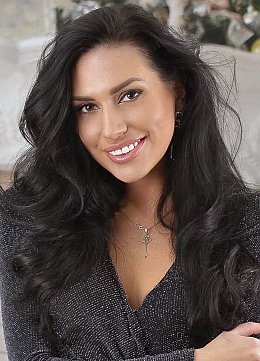 Oleksandra Los Angeles 1906852
