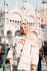 'russian women'
