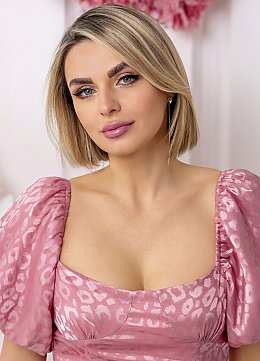 Oksana Kyiv 1920572