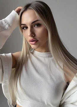 Yuliia Mykolaiv 1921641