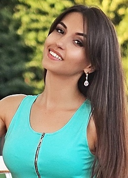 Kristina Kharkov 421319