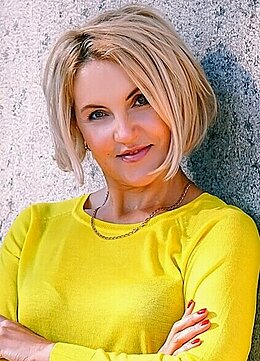 Natalia Nikolaev 851738