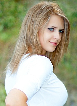 Julia Nikolaev 90553