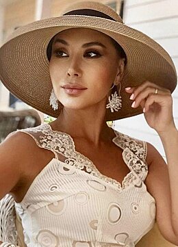 Nailya Kiev 943224